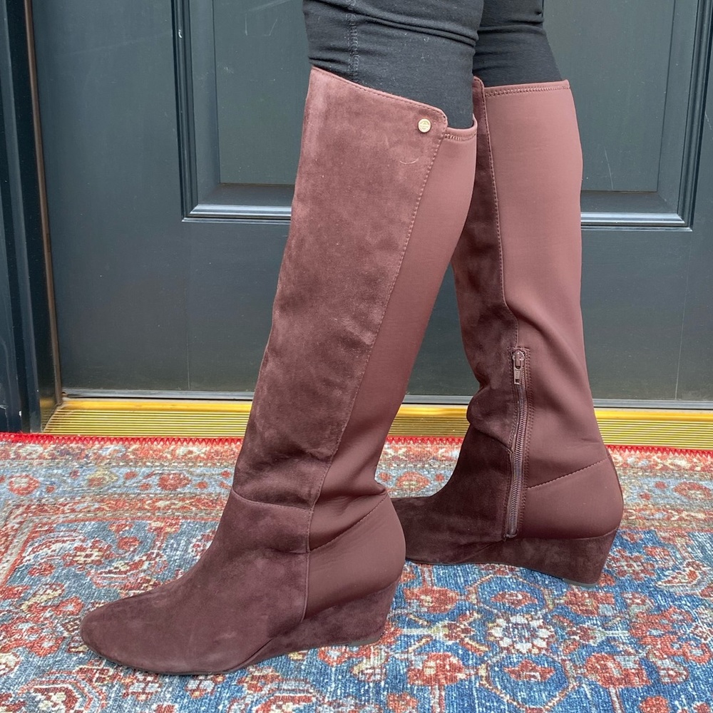 NWOT Antonio Melani Trudey Wedge Boots